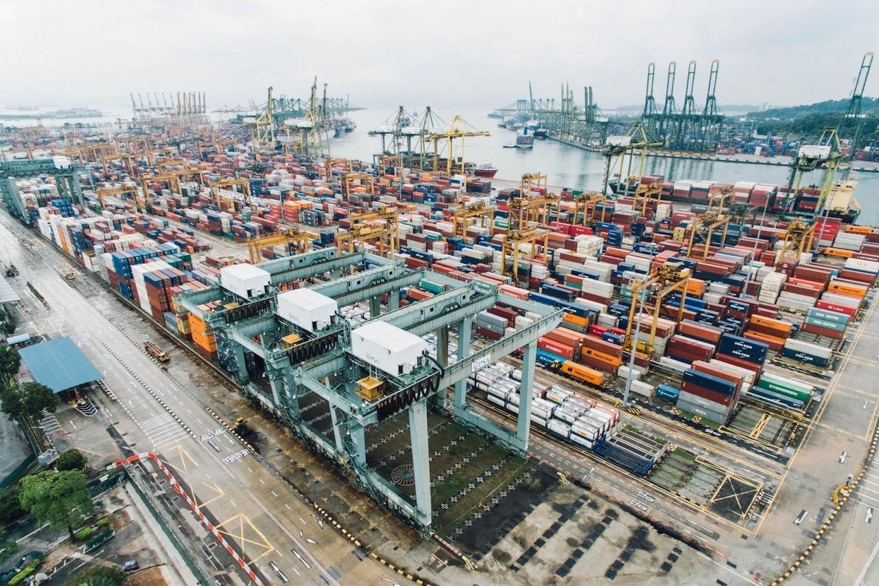 Marine operation support at the port